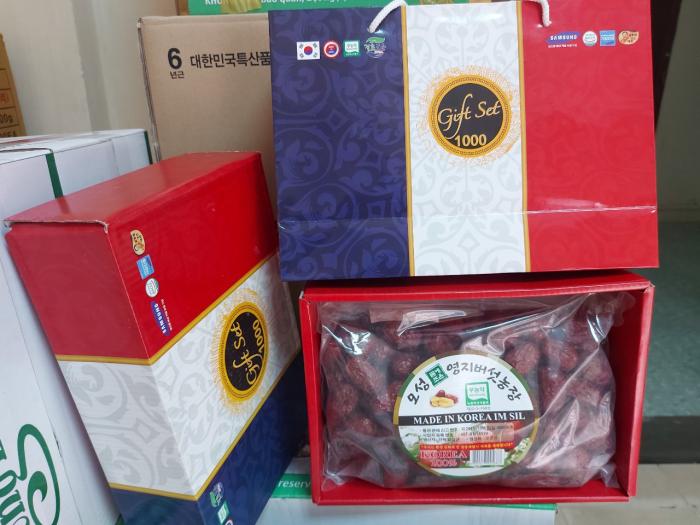 Táo Sấy Khô Hàn Quốc Gift Set 1000